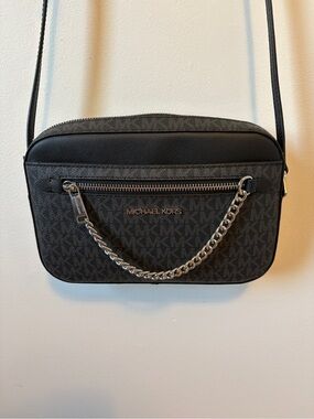 Michael Kors Black Jet lag crossbody bag